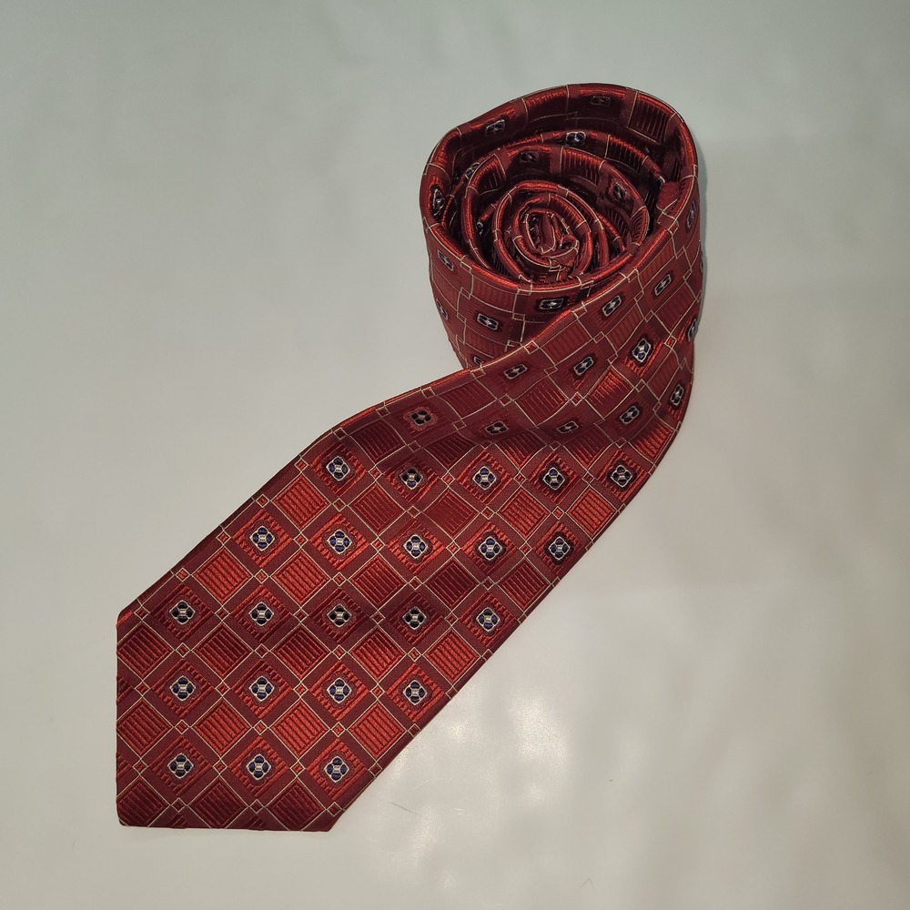 DANIEL CREMIEUX Tie Mens Red Geometric Pattern Silk Necktie Handmade USA‎ Preppy